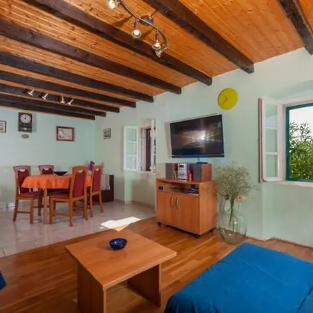Apartment Meri Bozava